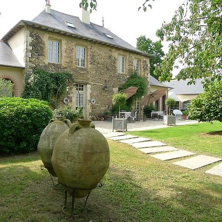Les Demeures De Marie Bed & Breakfast Pacé Eksteriør bilde